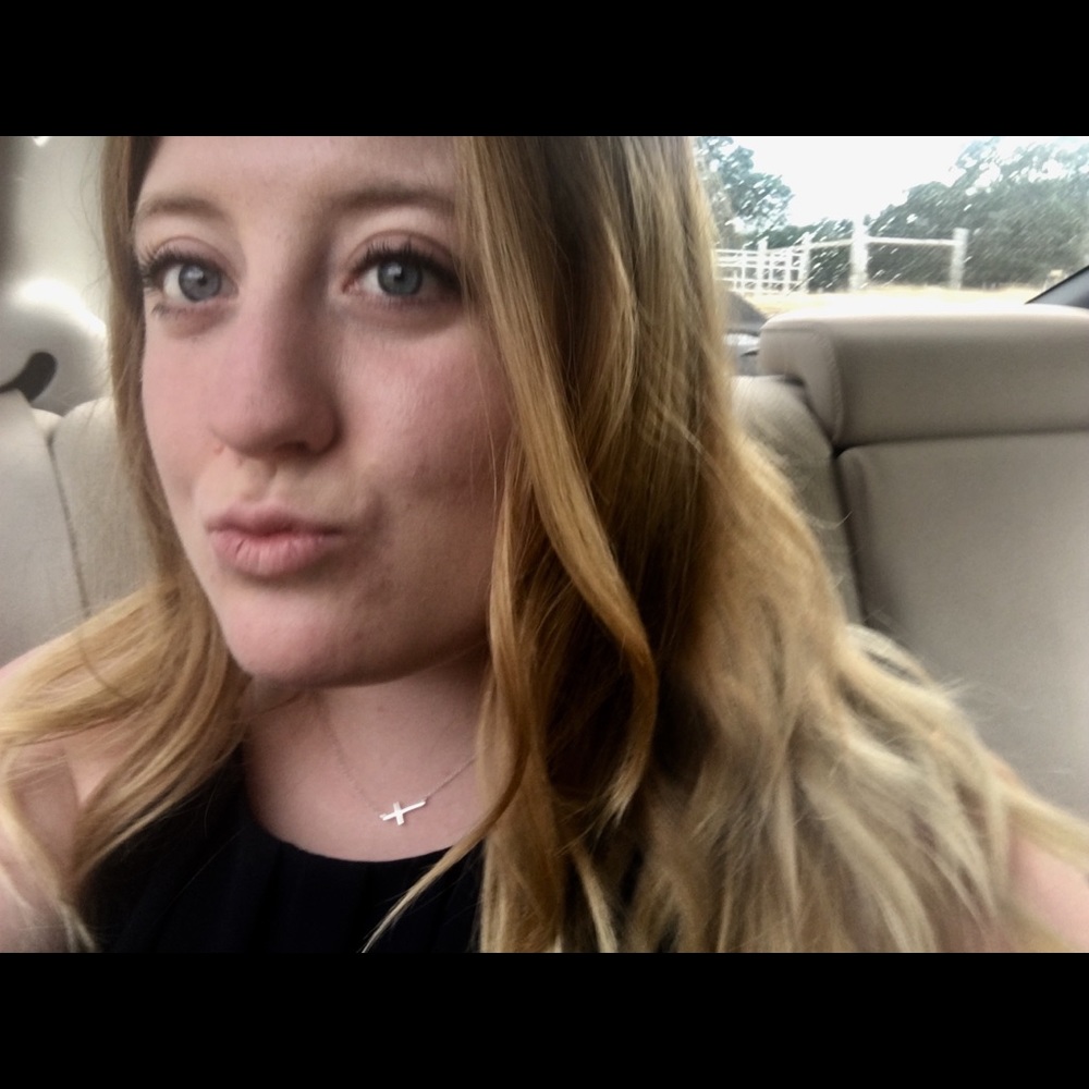 Meet your Posher, Kara